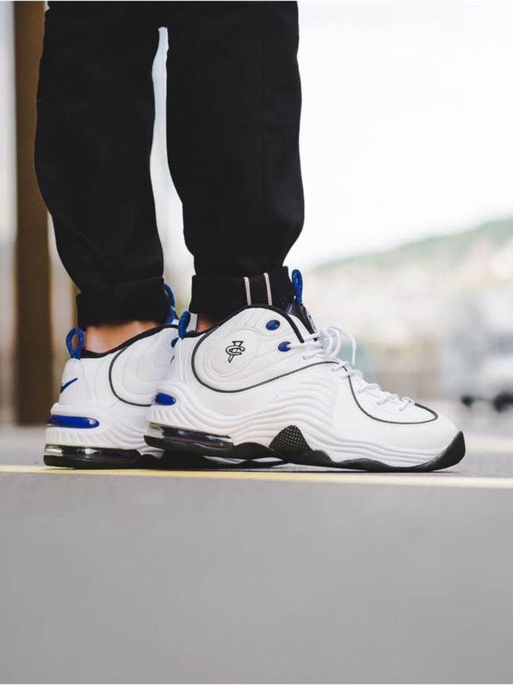 NWOT Nike Air Penny II White/Black/Blue - Picture 2 of 11